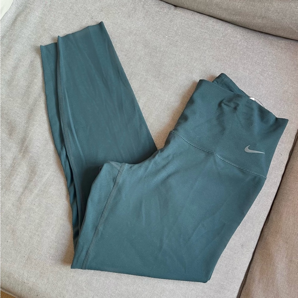 Nike NWT Zenvy Leggings